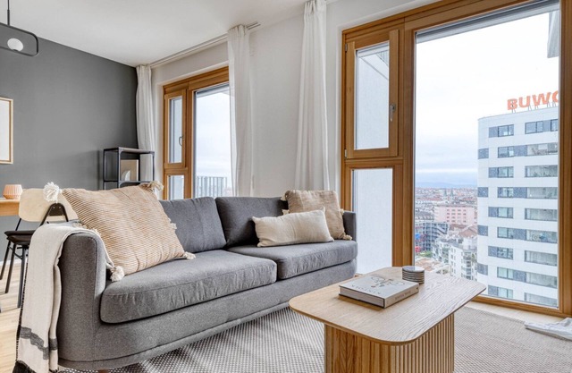 Amazing Favoriten 3BR w/Gym, Lounge & Elevator nr Metro, by Blueground