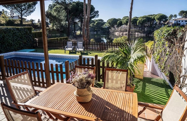 Amazing holiday home in Córdoba with garden