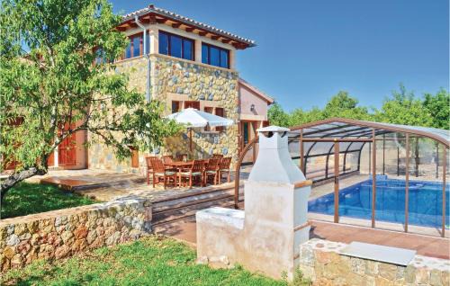 Amazing Home In Santa Maria