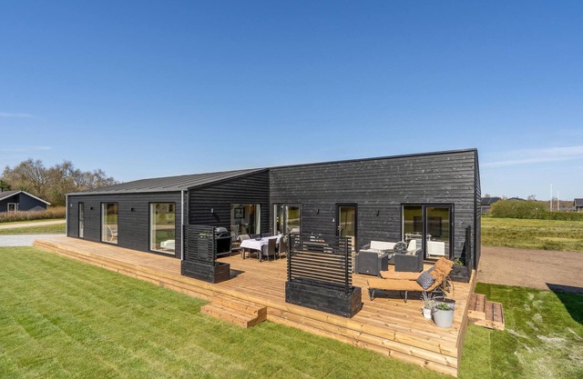 Amazing home in Ansager with kitchen