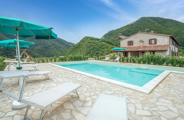 Amazing home in Apecchio (PU)