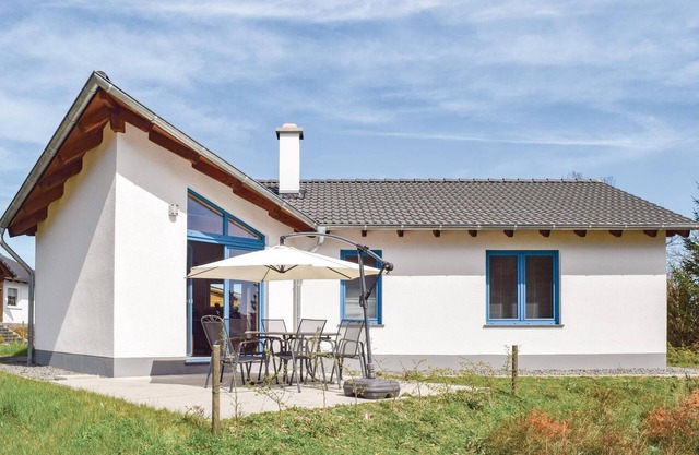 Amazing home in Gerolstein with kitchen