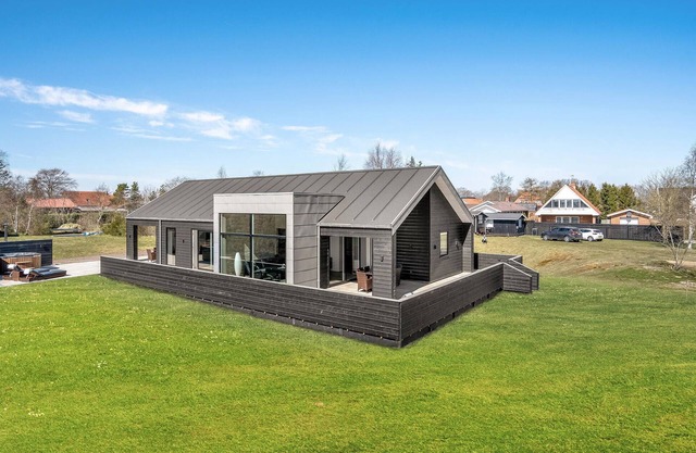 Amazing home in Hadsund with WiFi