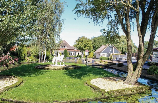 Amazing home in Hoogwoud