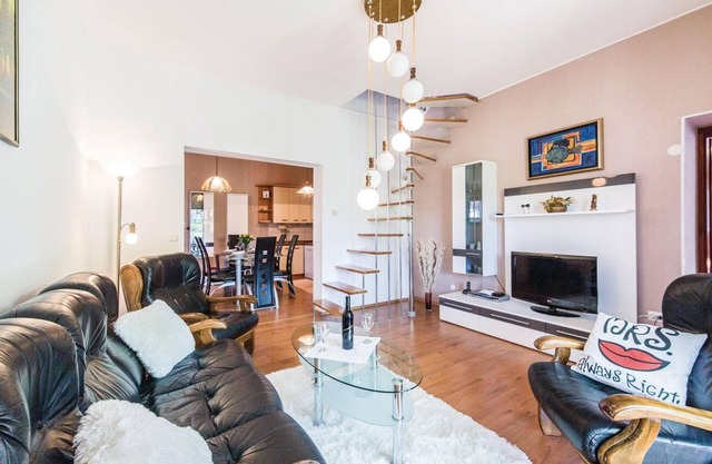 Amazing home in Kastel Gomilica