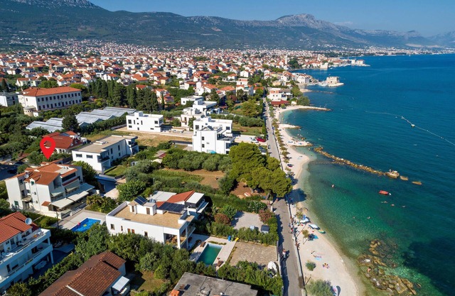 Amazing home in Kastel Stafilic