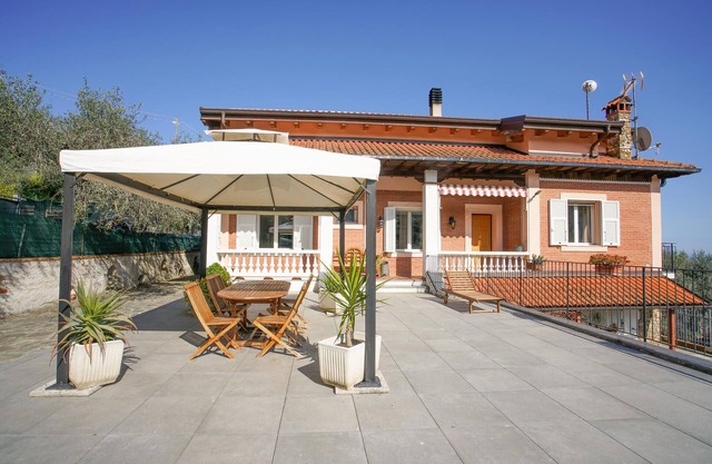 Amazing home in Imperia with WiFi