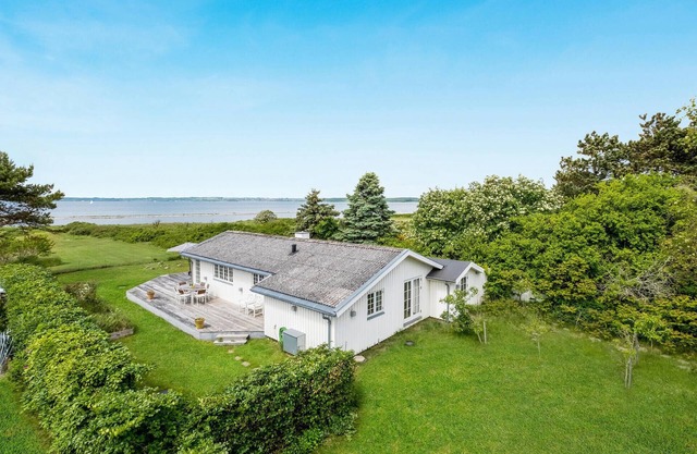 Amazing home in Knebel with WiFi
