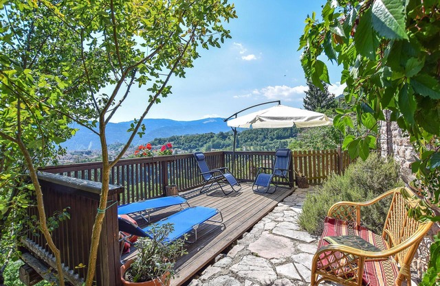 Amazing home in Lamon with WiFi
