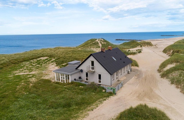 Amazing home in Lemvig with WiFi