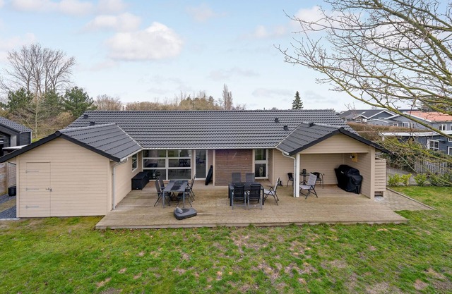 Amazing home in Nyborg with WiFi