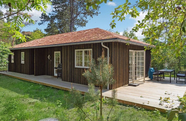 Amazing home in Nykøbing Sj with WiFi