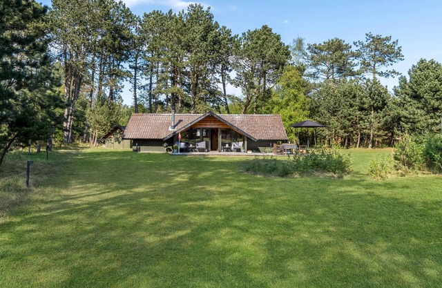 Amazing home in Rødby with WiFi