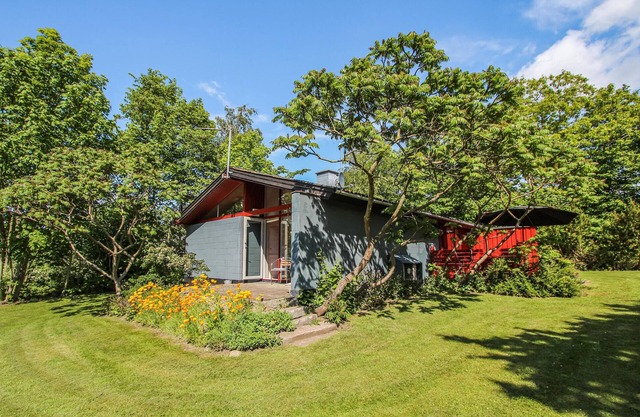 Amazing home in Samsø with kitchen