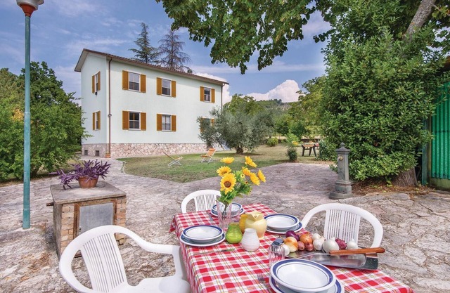 Amazing home in Spoleto with WiFi