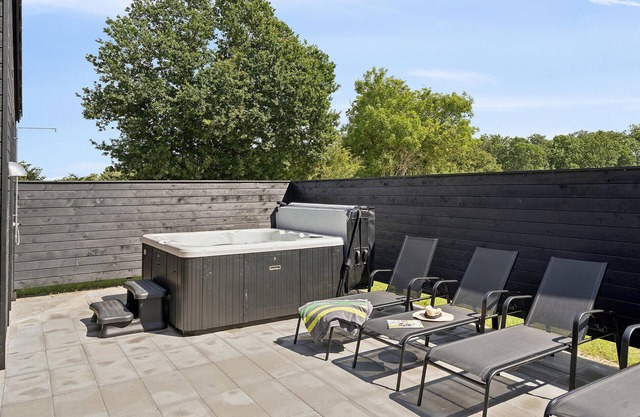 Amazing home in Sydals with sauna