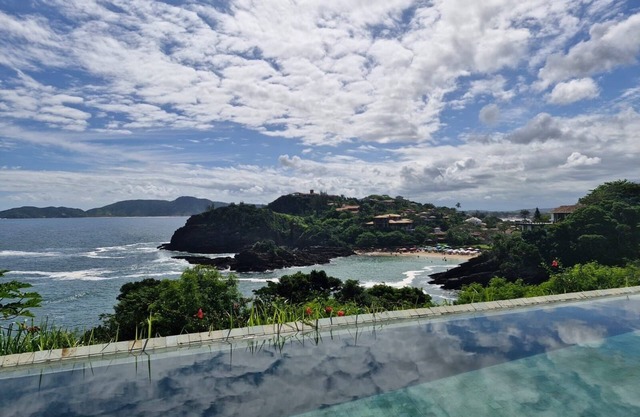 AMAZING HOUSE WONDERFUL SEA VIEW 4 suites/8 people/gourmet/pool.