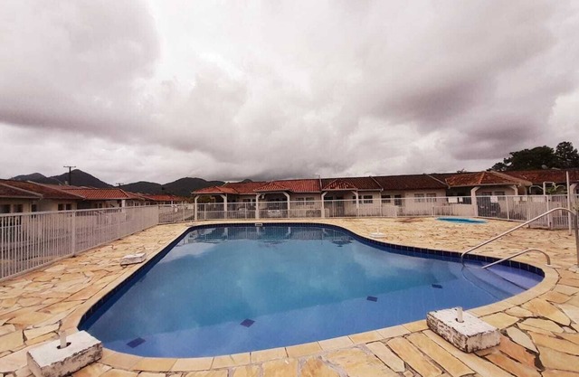 Amazing house, pool, wifi, garage, playground