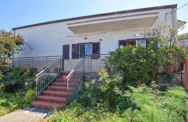 Amazing home in Sant'Agata di Militell