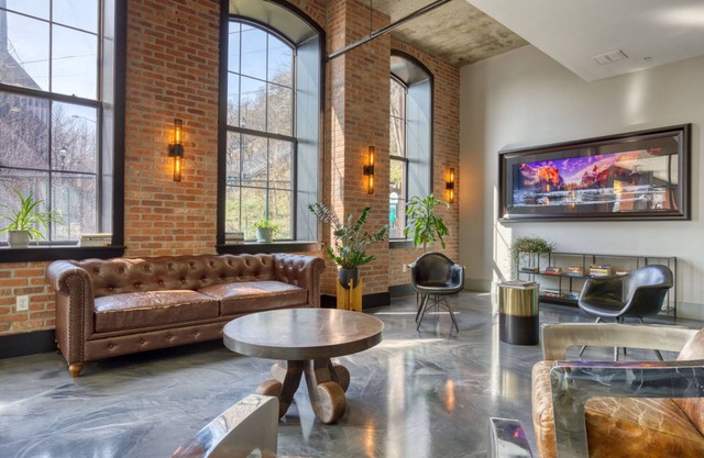 Amazing Jersey City 2BR w/W/D, Lounge & Gym, nr shuttle, by Blueground