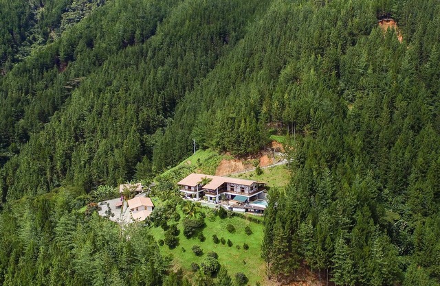 Amazing Mansion in the Coffee Zone - 2 h from Medellin!