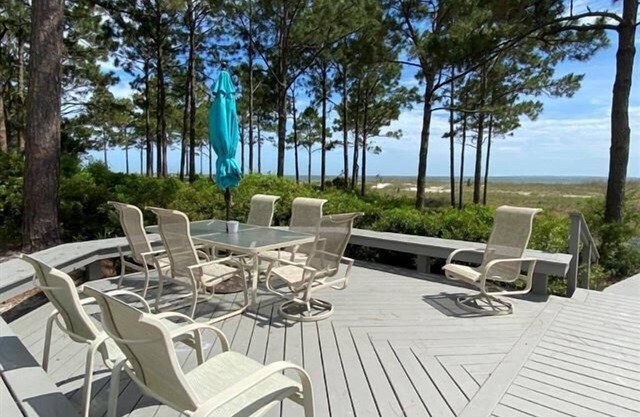 Amazing Oceanfront, Pet-friendly, 8-Bdrm South Beach Home w/Private Pool