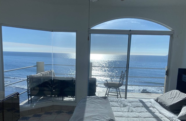 Amazing Ocean front 3 bedroom 2 full bath