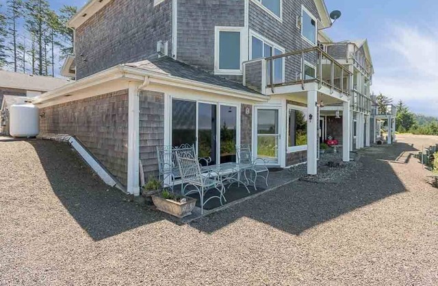 Amazing Ocean View, Pets Ok, Relaxing, Steps to beach (SeaLaView)