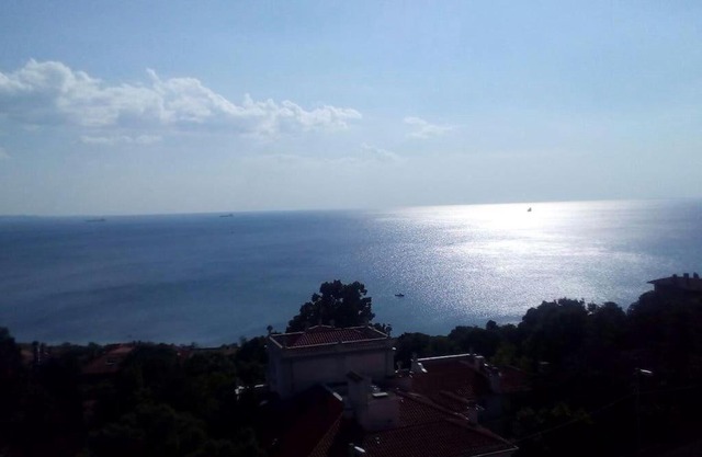 Amazing Sea view, free parking, near to the centre