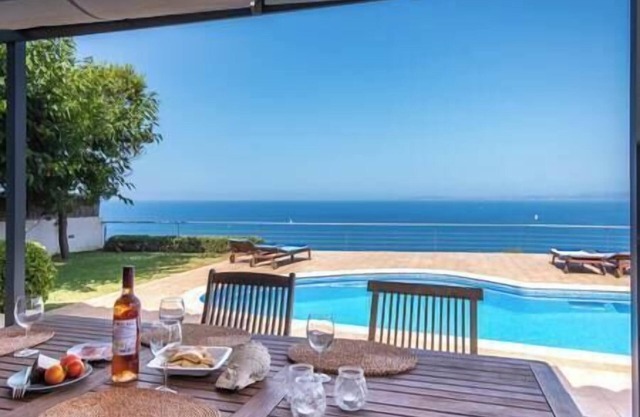 Amazing sea views "Villa Voramar" with pool