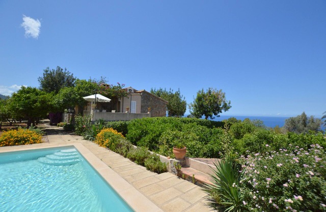 Amazing Seaviews between Deia & Soller (A3)