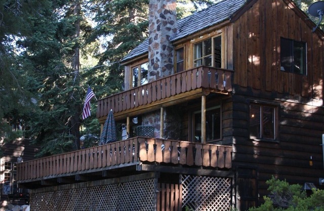 Amazing Tahoe Cabin - Short Walk to Sandy Beach
