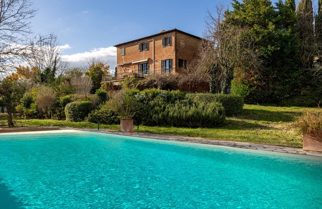 Amazing Villa Near The Lake With Pool, Castiglione del Lago, Italy