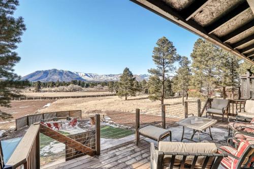 Amazing Views Central AC 5 ac of Privacy Lawn Games and HOT TUB