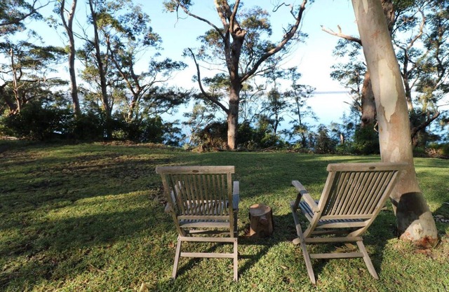 Amazing Waterfront and National Park views - 12pm check out, f’wood, no internet