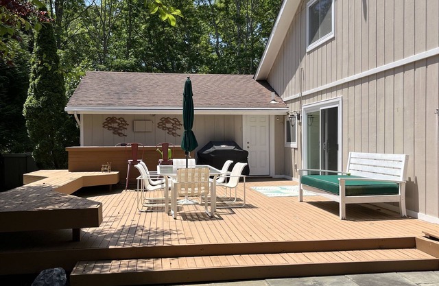 Amazing Westhampton home with all amenities-pool, hot tub, tennis court, deck.