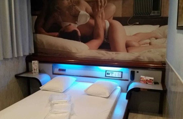America Motel - Adults Only