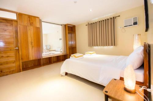 Amor Deluxe Suite with Swimming Pool Access - Hidden Paradise