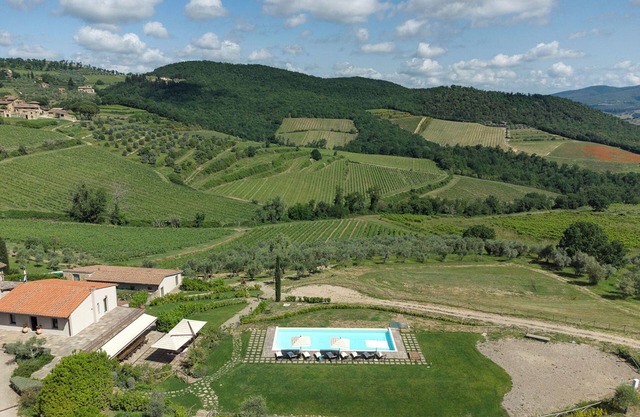 AMORE RENTALS - Villa Mia with Private Pool, Garden, Terraces and Parking