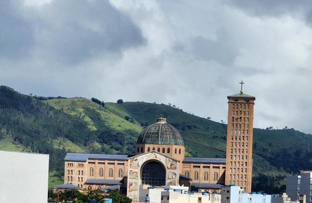 Ampla Casa em Aparecida