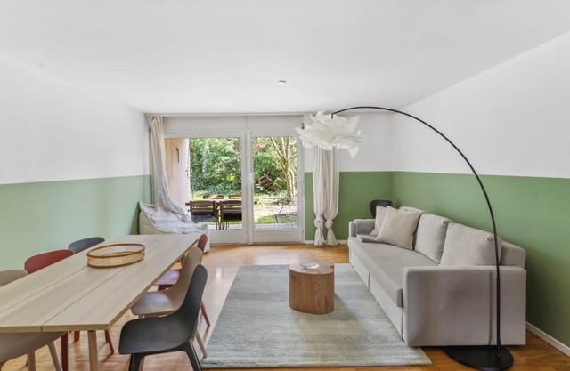 Ample Beauty: Spacious Zurich Apartments