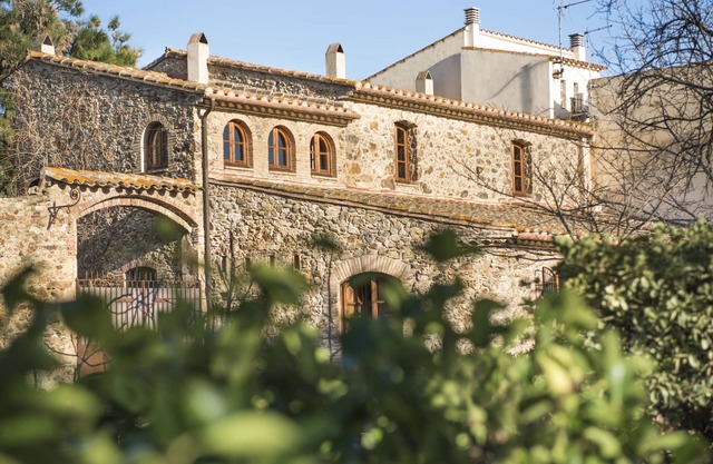 Amplia Vivienda con Gran Jardín Cerca de las Mejores Payas