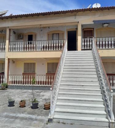 Amplo APT próximo a lagoa/centro