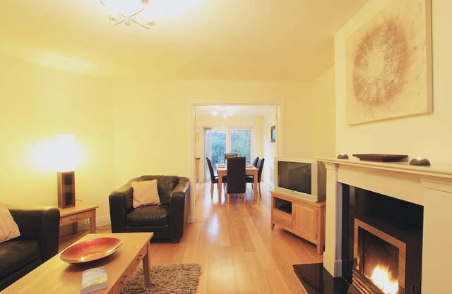 An ardmullen 3 bed oak that sleeps 6 guests in 0 bedrooms