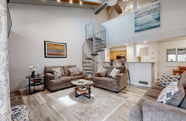 An elevated mountain escape awaits at this Lakeland Village townhome