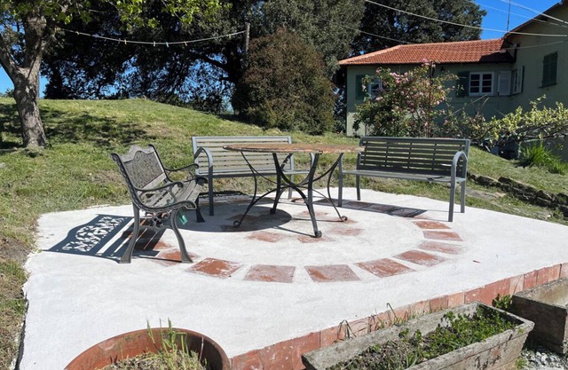 An old country house surrounded by greenery just 9 km from the center of Genoa.