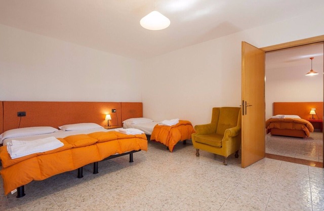 an old Locanda That is an Italian Landmark . About 200 Years old "suite 2"