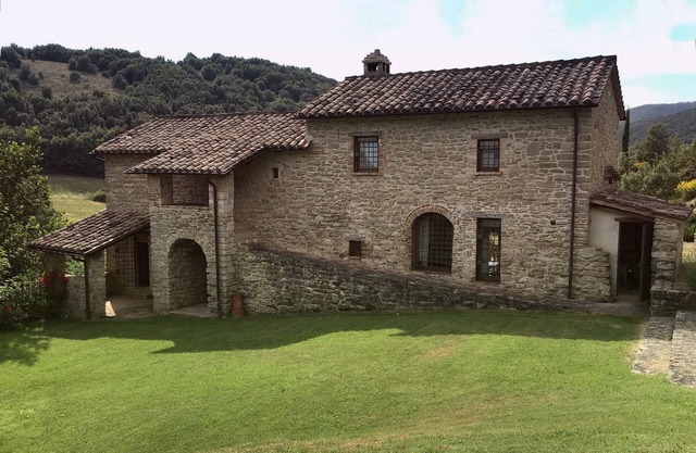 An unforgettable holiday between nature and art. Ideal family friendly location.