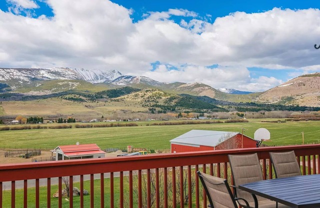 Anaconda Chalet - Ski Discovery, Golfing, Fishing, Mountains and incredible view