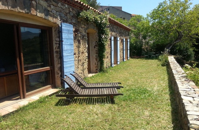Anc typical stone stables in the heart of GIUNSSANNI to OLMI CAPELLA